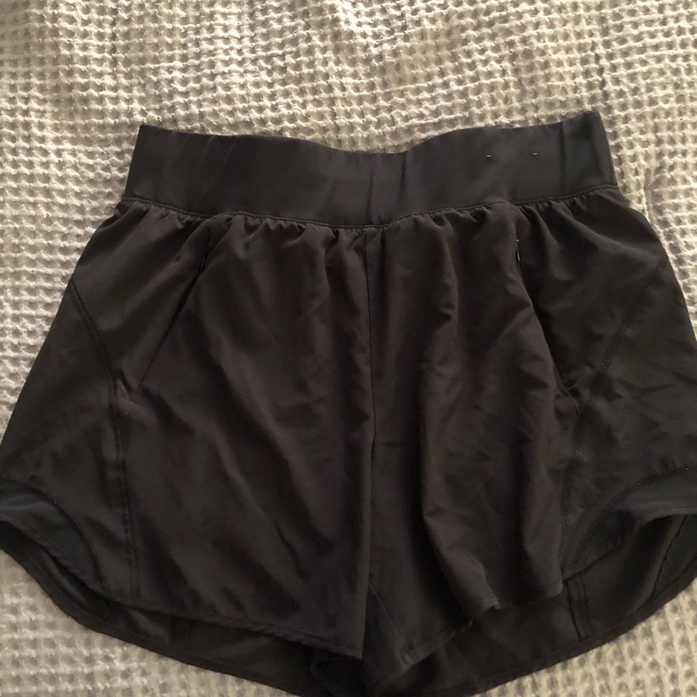 Women’s Tek gear athletic shorts